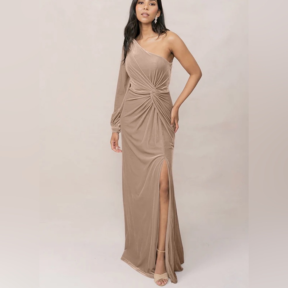 Reverly Aurora Velvet One Shoulder Long Sleeve Dress Formal Gown Champagne